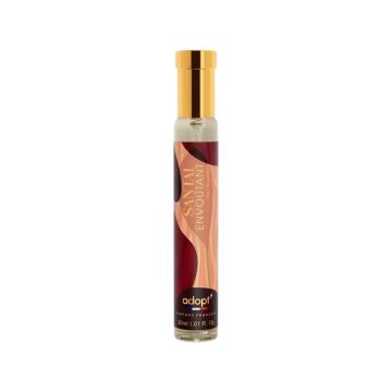 Flacon de parfum ADOPT Santal Envoûtant - Eau de parfum pour femme - 30ml, élégant et raffiné, représentant une fragrance boisée, sensuelle et féminine.